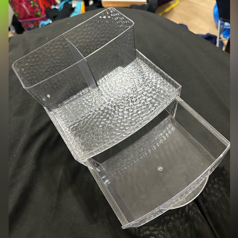 Used Vanity Makeup Organizer